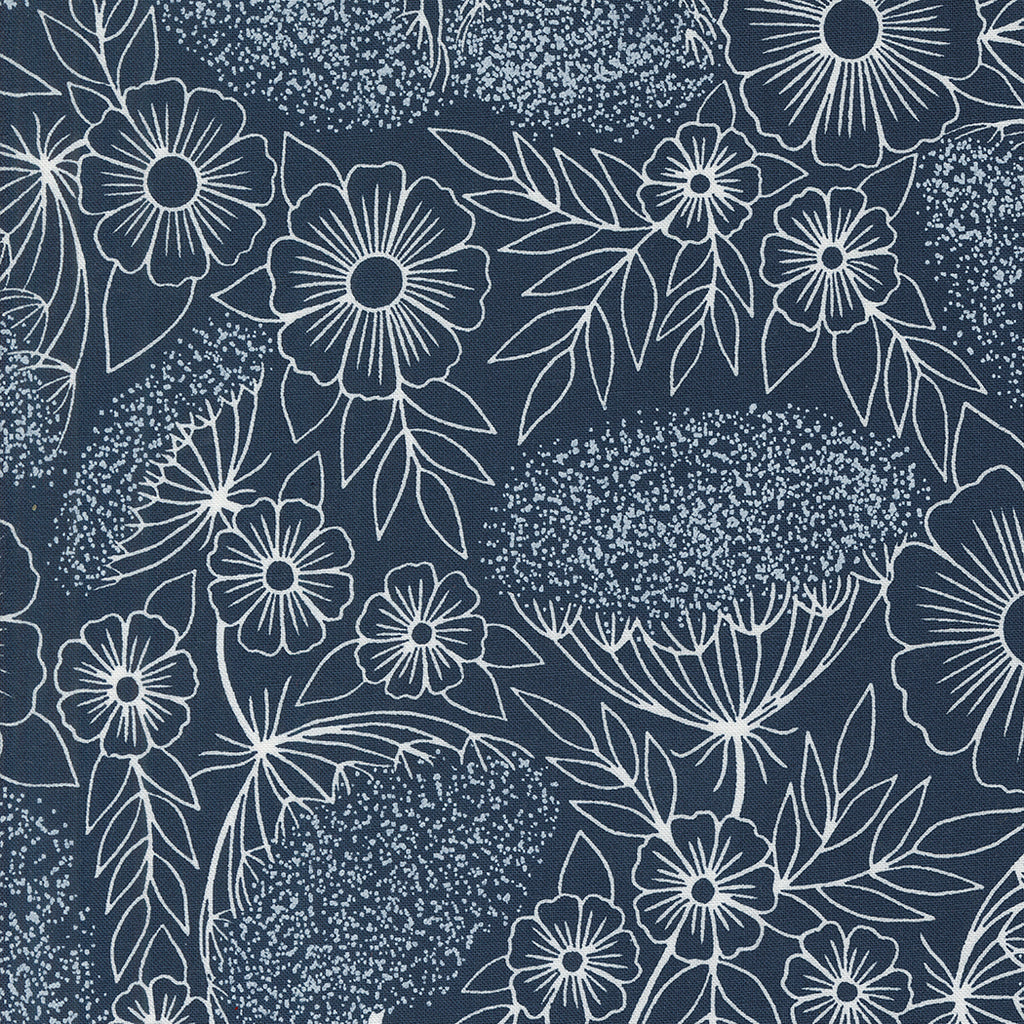 Field of Flowers Quilt Fabric Queen Anne's Lace in Navy Blue 3314