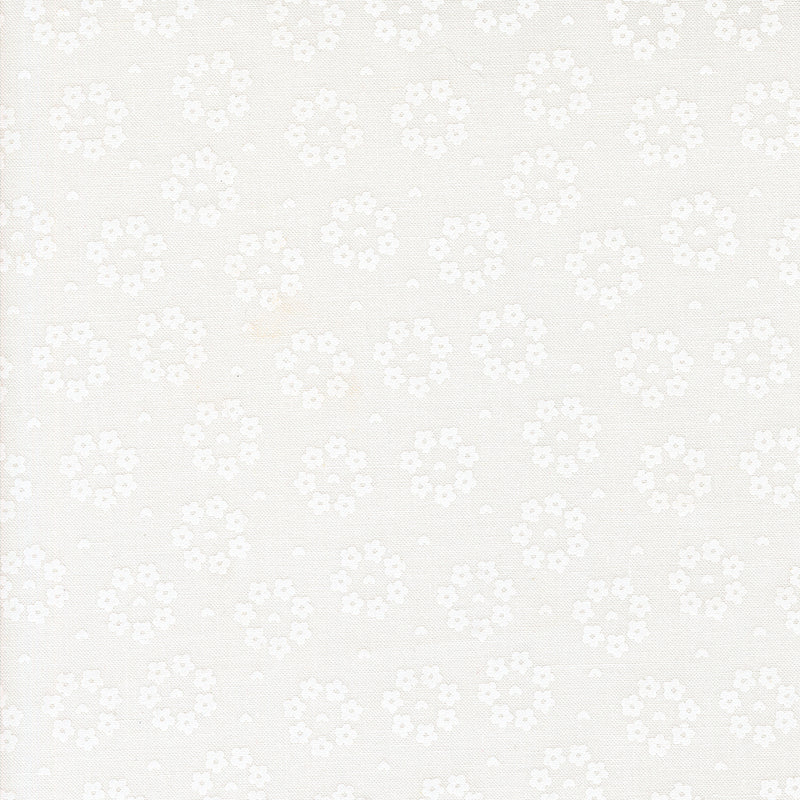 Raspberry Summer Quilt Fabric -  Rosy in Cloud White - 37695 21