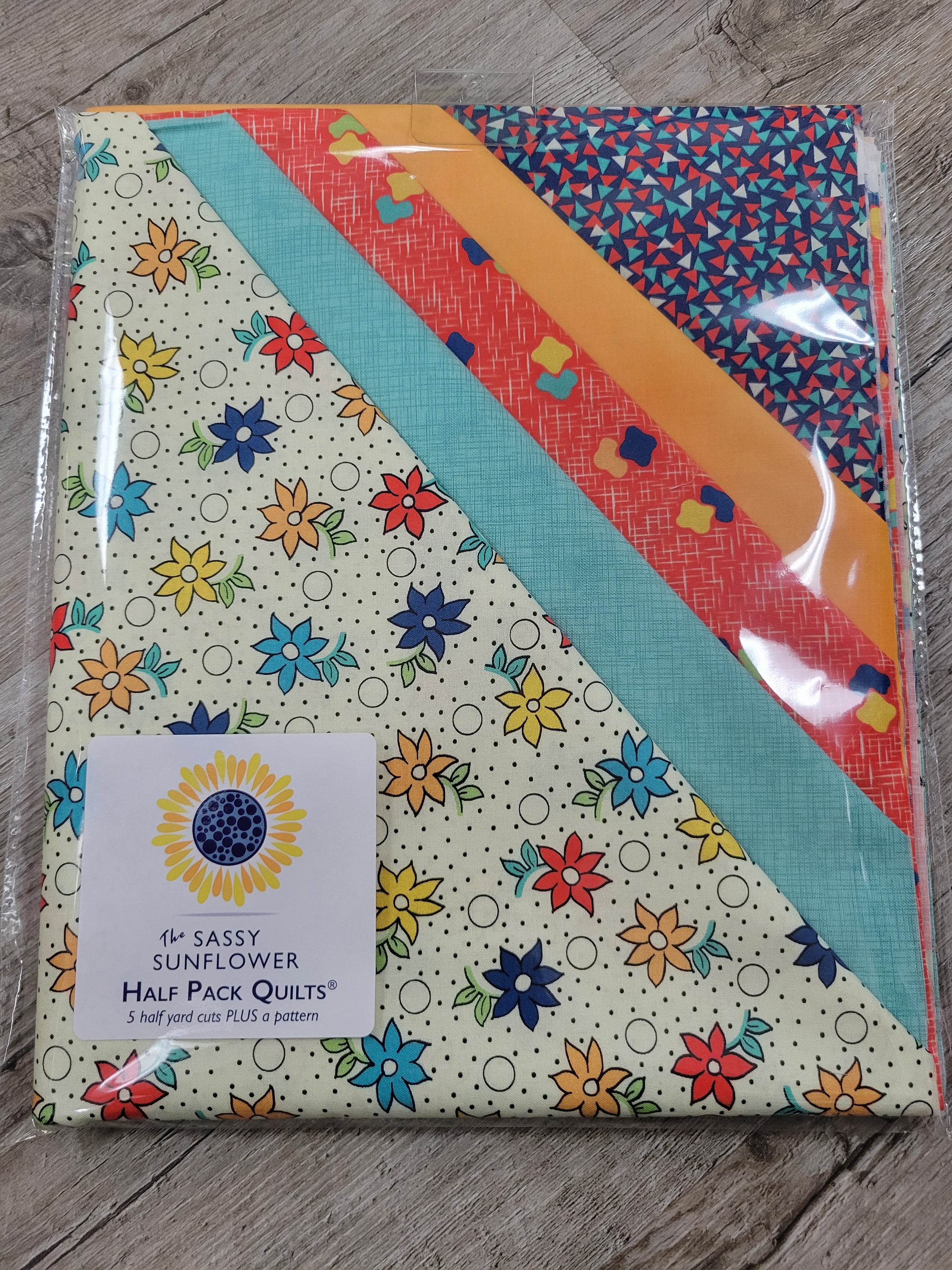 Retro Time - The Sassy Sunflower Half Pack Quilts™ Kit